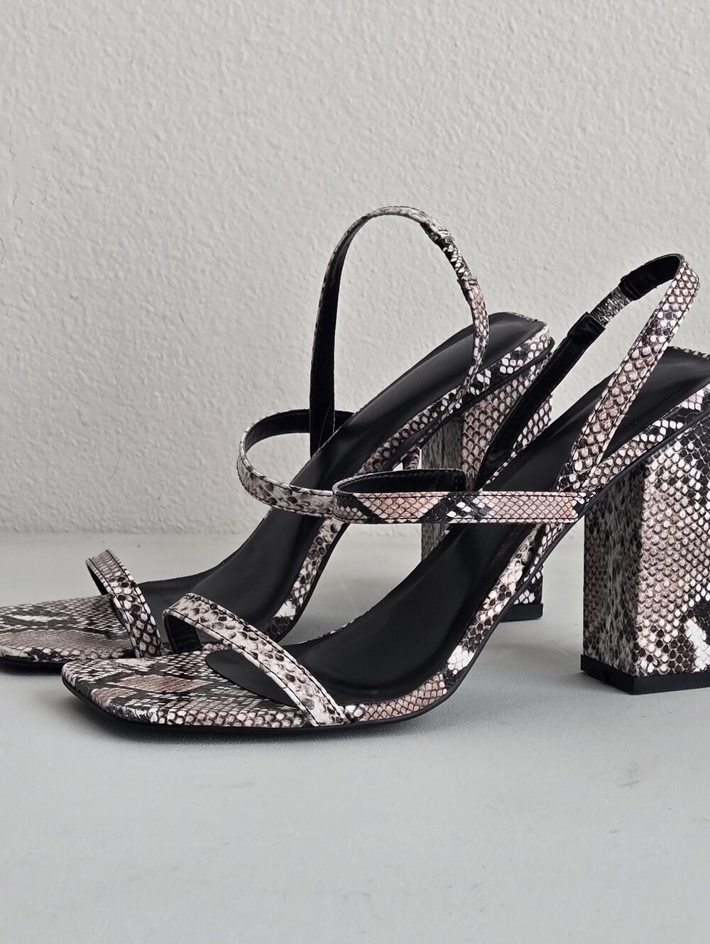 Snake-Print Strappy Block Heel Sandals - Beige Snake Size 8.5
